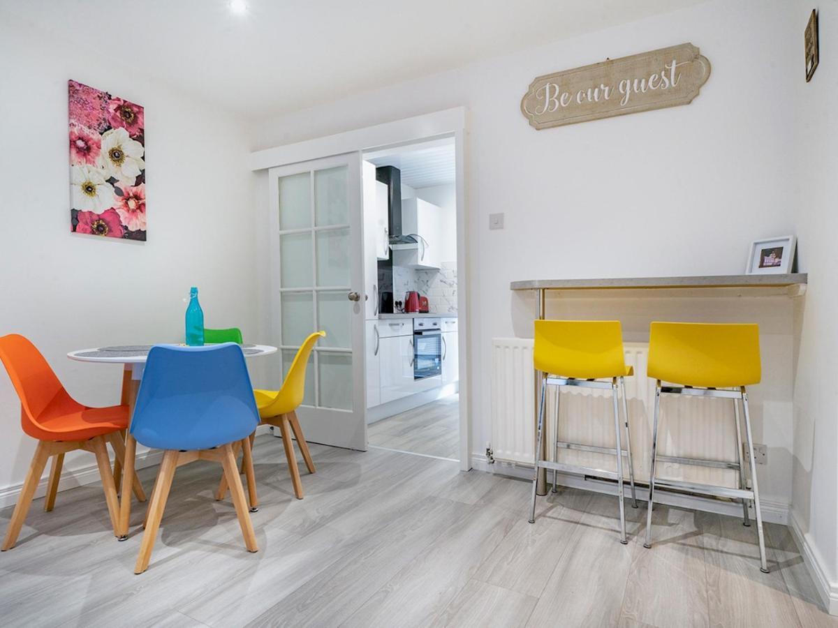 Pass The Keys - Bright & Airy 2Br 2Bath Apt In Perfect Location Belfast Bagian luar foto