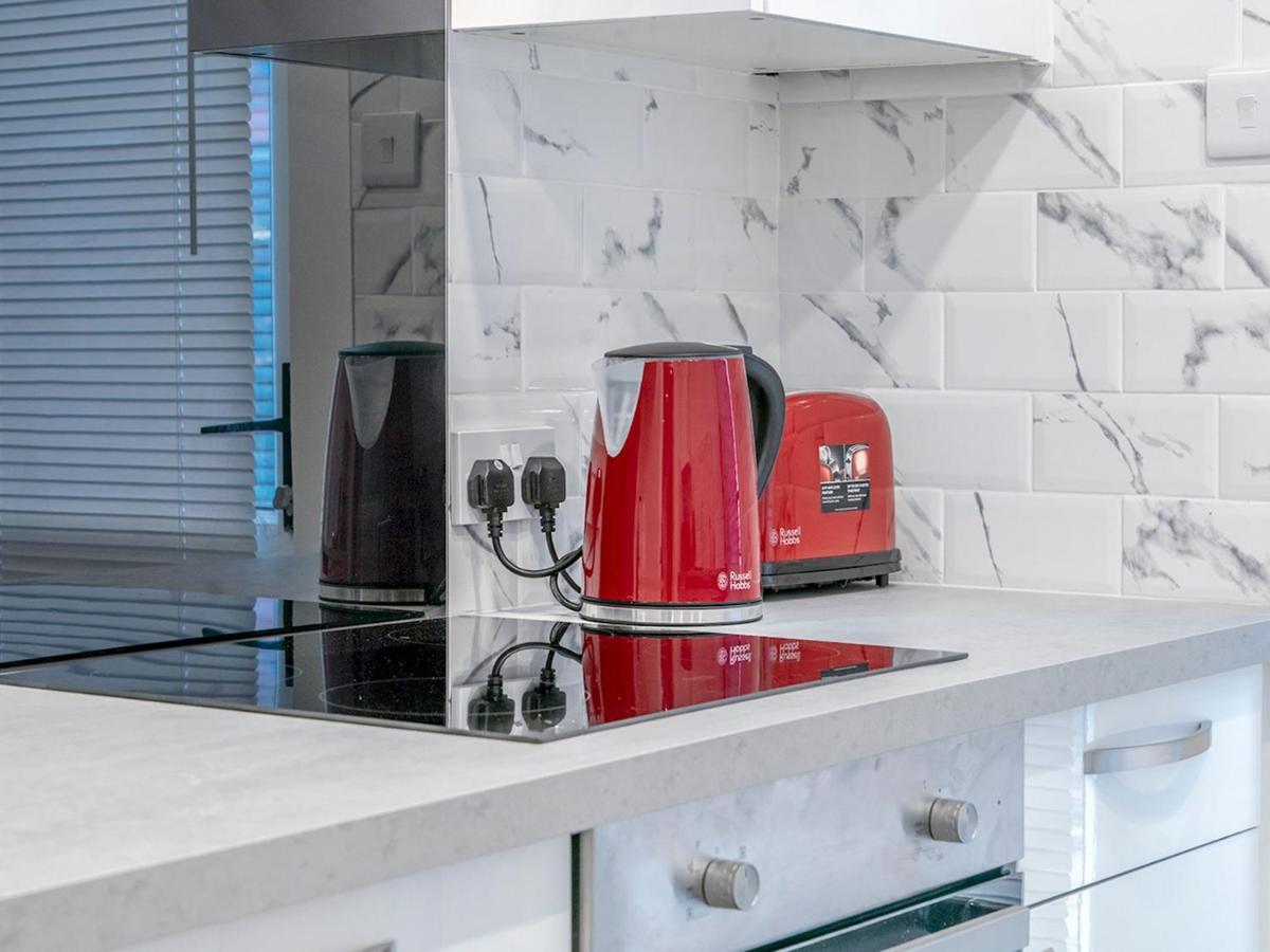 Pass The Keys - Bright & Airy 2Br 2Bath Apt In Perfect Location Belfast Bagian luar foto