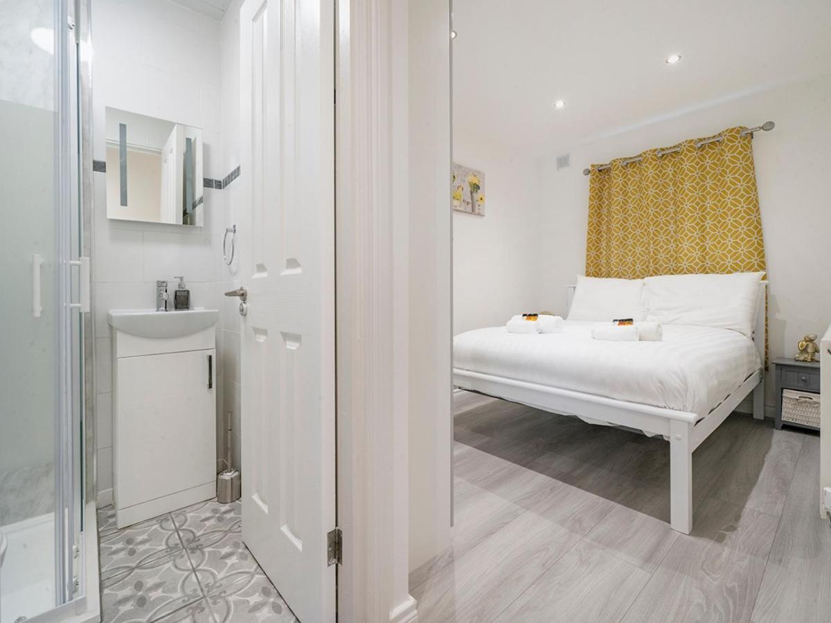 Pass The Keys - Bright & Airy 2Br 2Bath Apt In Perfect Location Belfast Bagian luar foto